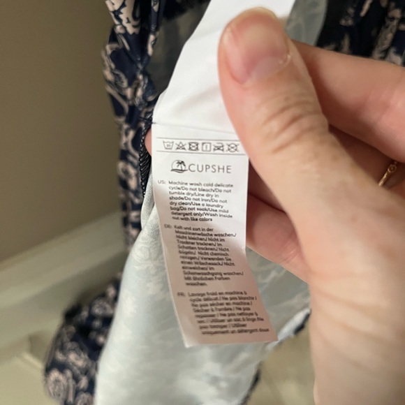 Cupshe Floral Dress - Picture 13 of 16